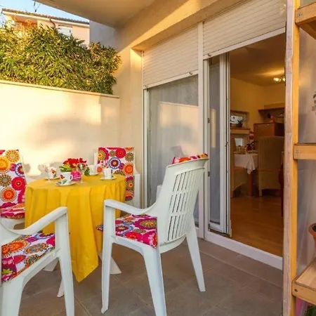 Neue Lory Mit Pool Und Meerblick Апартаменты Медулин